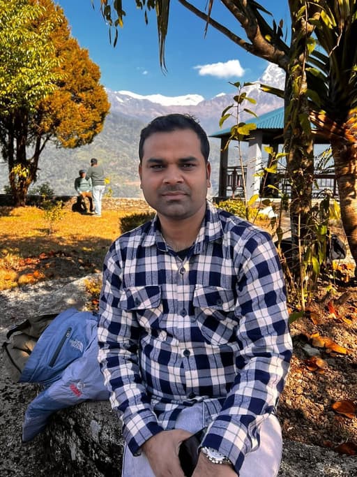 Mr. Shyam Shah - Faculty Member at Hetauda City College teaching Physics